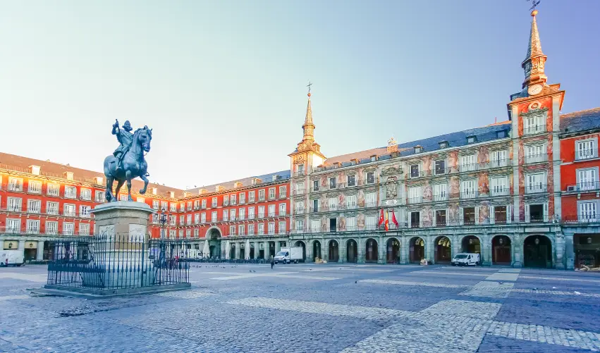 Viaje madrid paris alpes e italia  